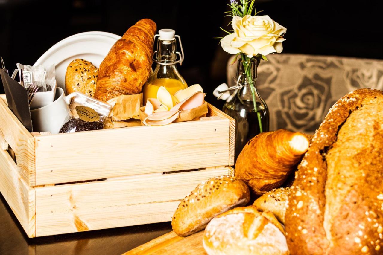 De Pastorie Bed & Breakfast Roermond Bagian luar foto